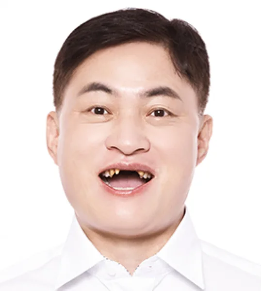 이영우